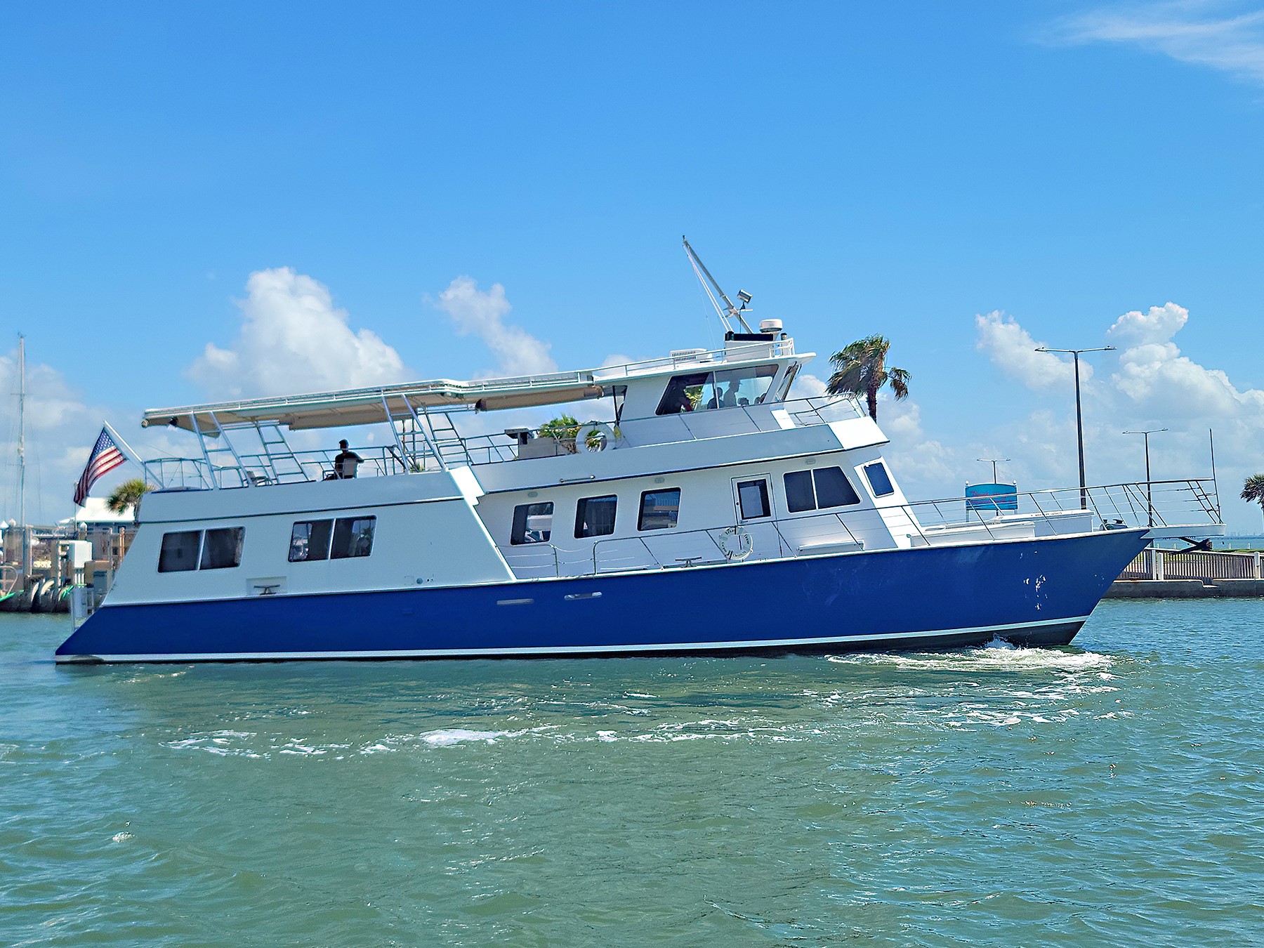 Boating - Harrison's Landing - Corpus Christi Bayfront Restaurant